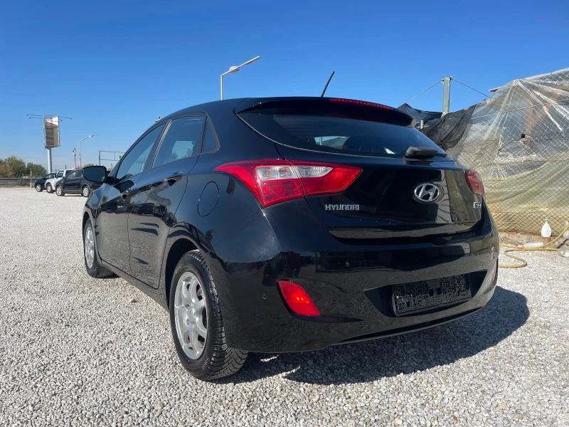 Hyundai I30 1.4, снимка 9 - Автомобили и джипове - 47645834