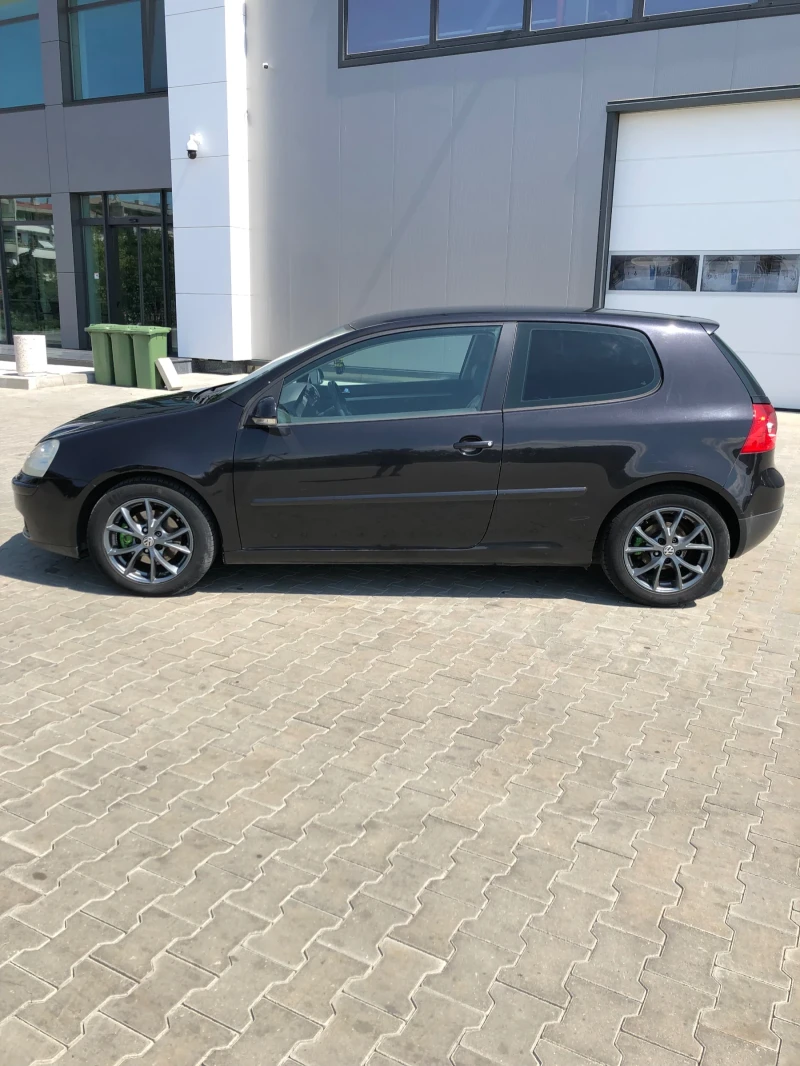 VW Golf 2.0 FSI  ГАЗ!, снимка 2 - Автомобили и джипове - 47843172