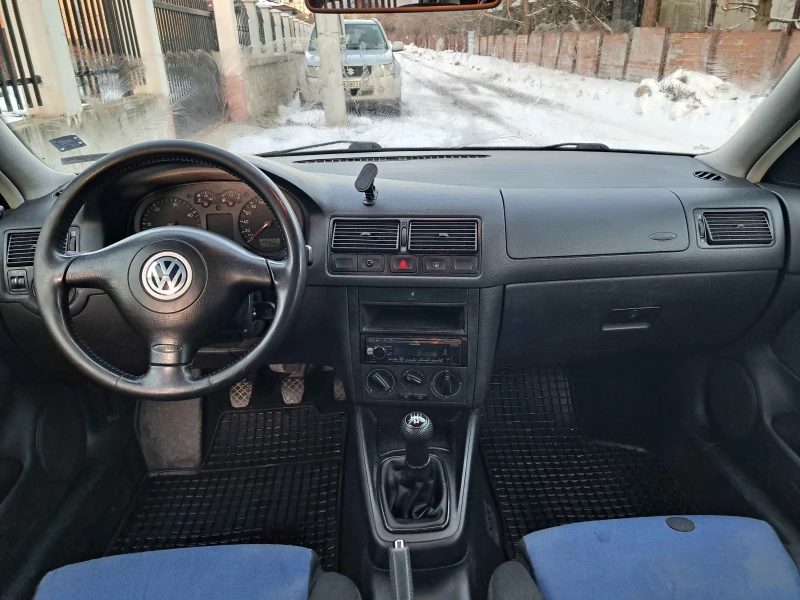 VW Golf, снимка 4 - Автомобили и джипове - 48651374