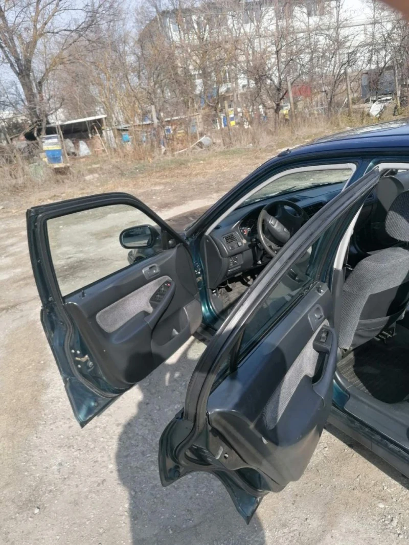 Honda Civic 1.5, снимка 8 - Автомобили и джипове - 49145096