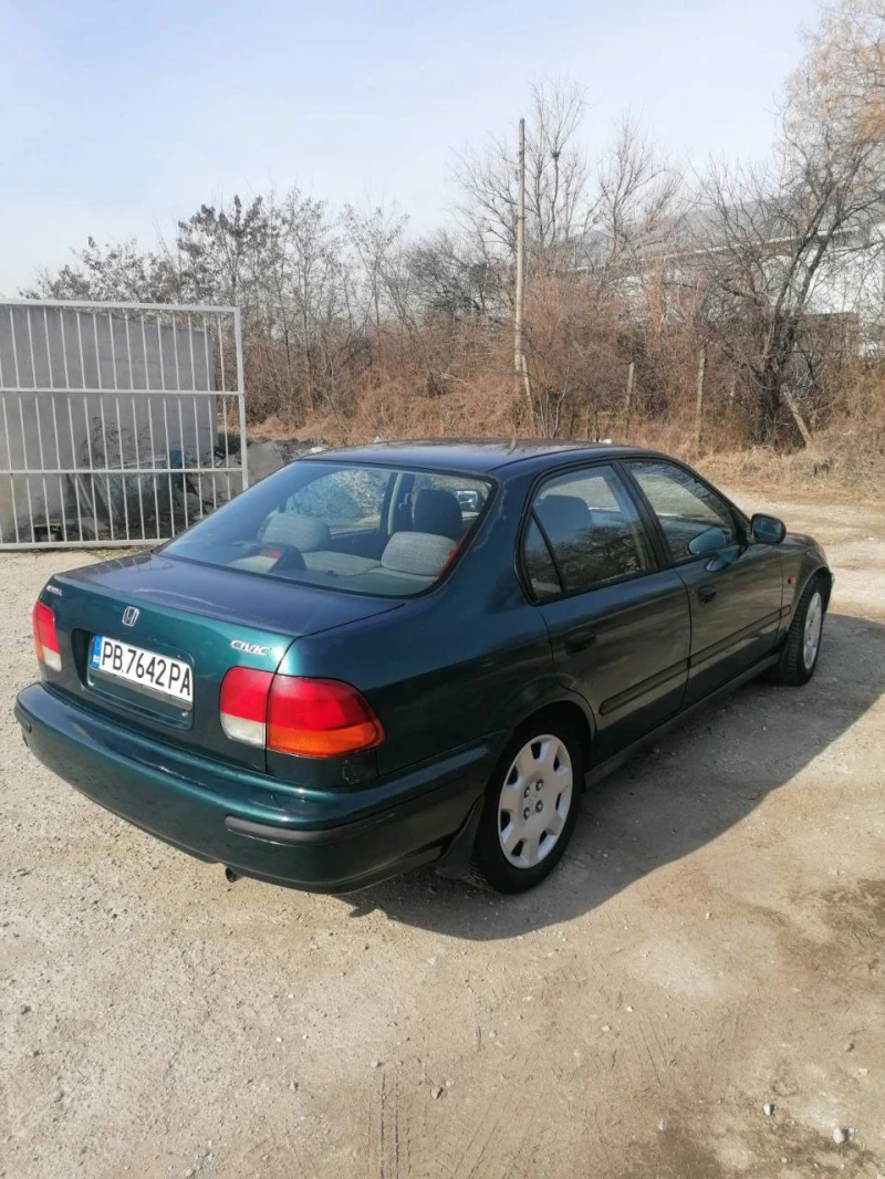 Honda Civic 1.5, снимка 3 - Автомобили и джипове - 49145096