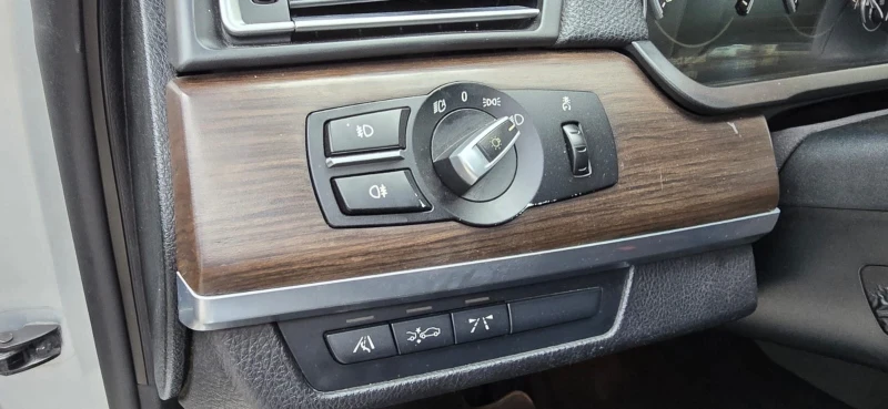 BMW 740 D/ ТОП /ФУЛ ЕКСТРИ, снимка 12 - Автомобили и джипове - 50853059