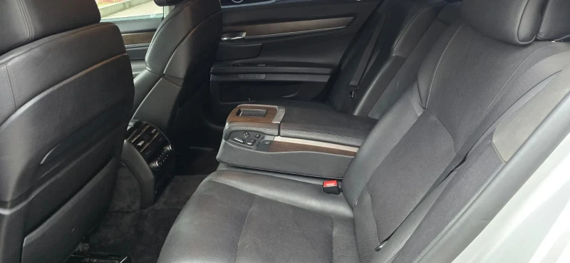 BMW 740 D/ ТОП /ФУЛ ЕКСТРИ, снимка 11 - Автомобили и джипове - 50853059