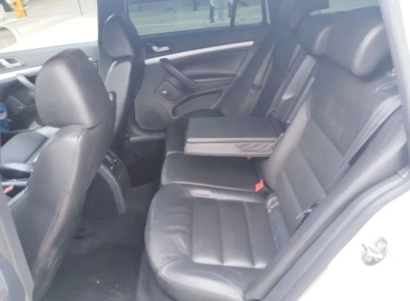 Skoda Octavia СПЕШНО, снимка 9 - Автомобили и джипове - 52200383