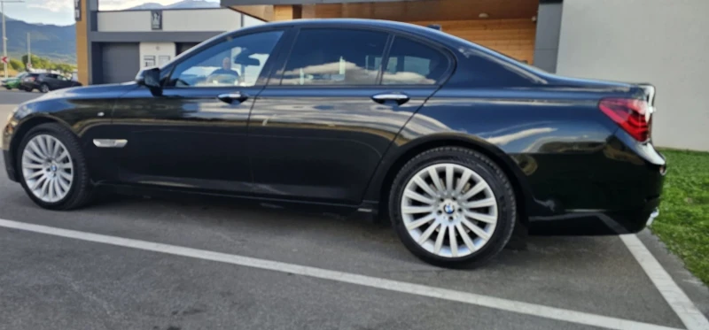BMW 740 3, 0 д.313кс.автомат, снимка 6 - Автомобили и джипове - 52374727