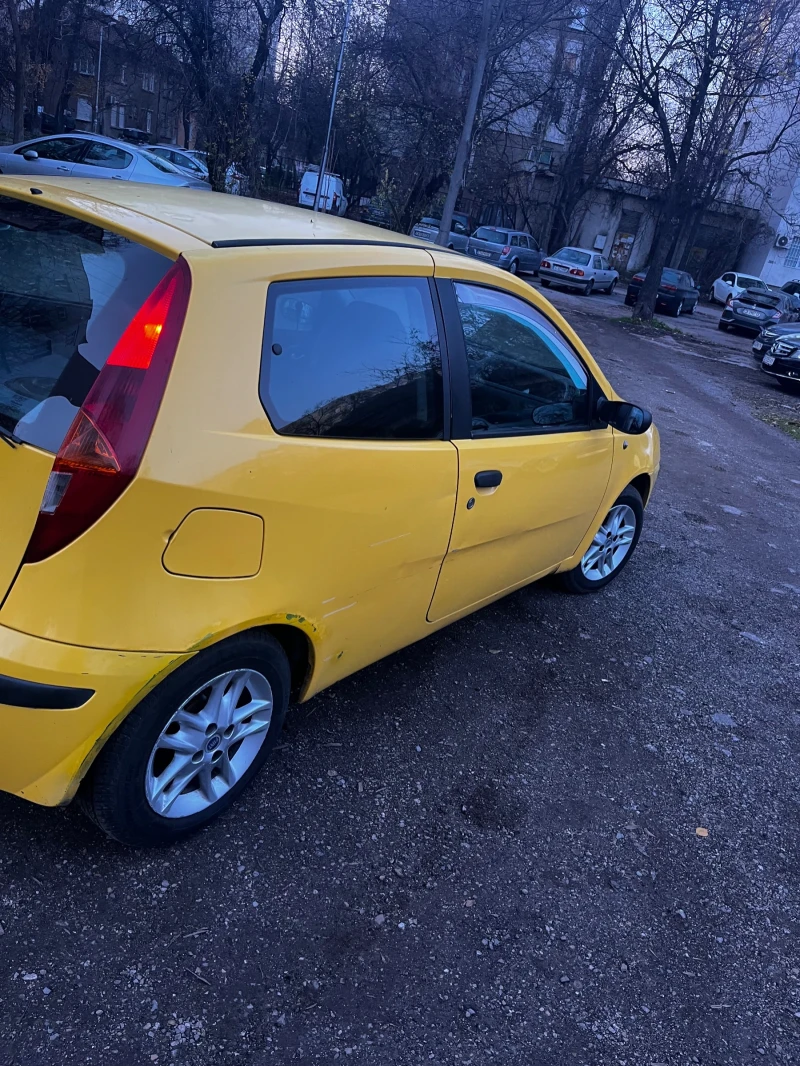 Fiat Punto 1.2 16v Клима, снимка 3 - Автомобили и джипове - 52730850