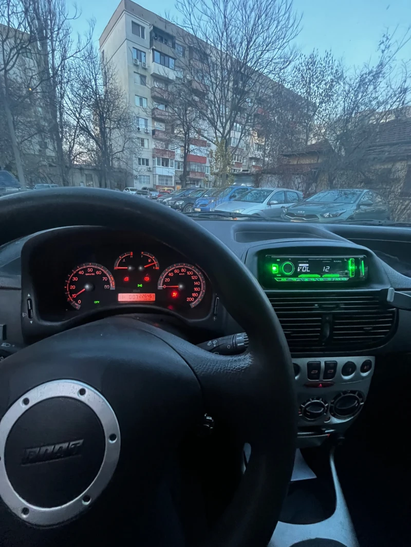 Fiat Punto 1.2 16v Клима, снимка 5 - Автомобили и джипове - 52730850