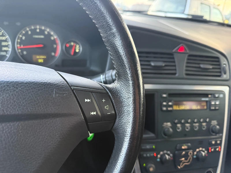 Volvo S60 2.4i 140к.с. Кожа/Подгрев, снимка 15 - Автомобили и джипове - 52845545