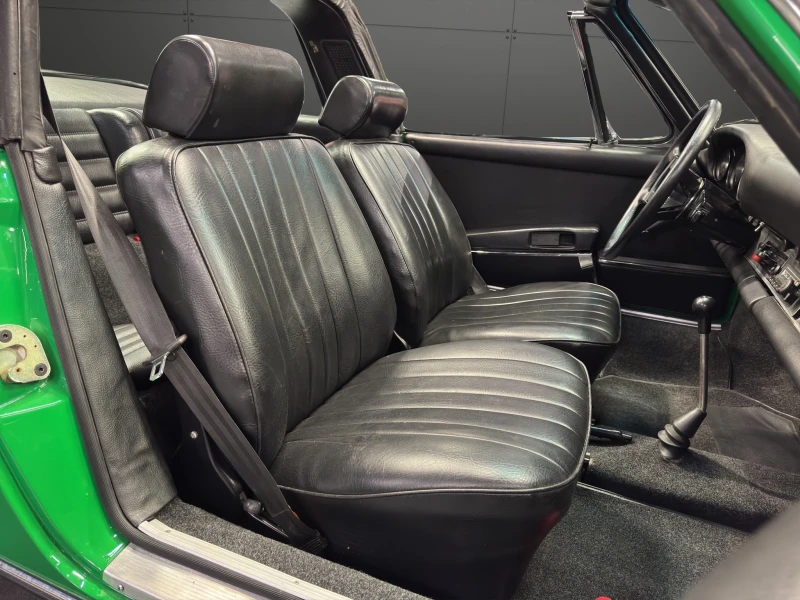 Porsche 911 T, снимка 12 - Автомобили и джипове - 52877604