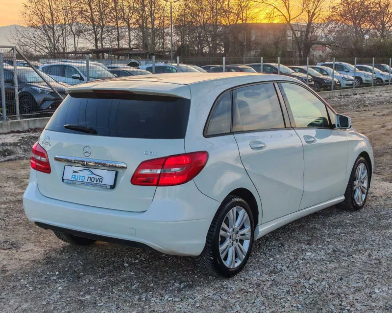 Mercedes-Benz B 200 1.8 ТОП СЪСТОЯНИЕ , снимка 8 - Автомобили и джипове - 52915042