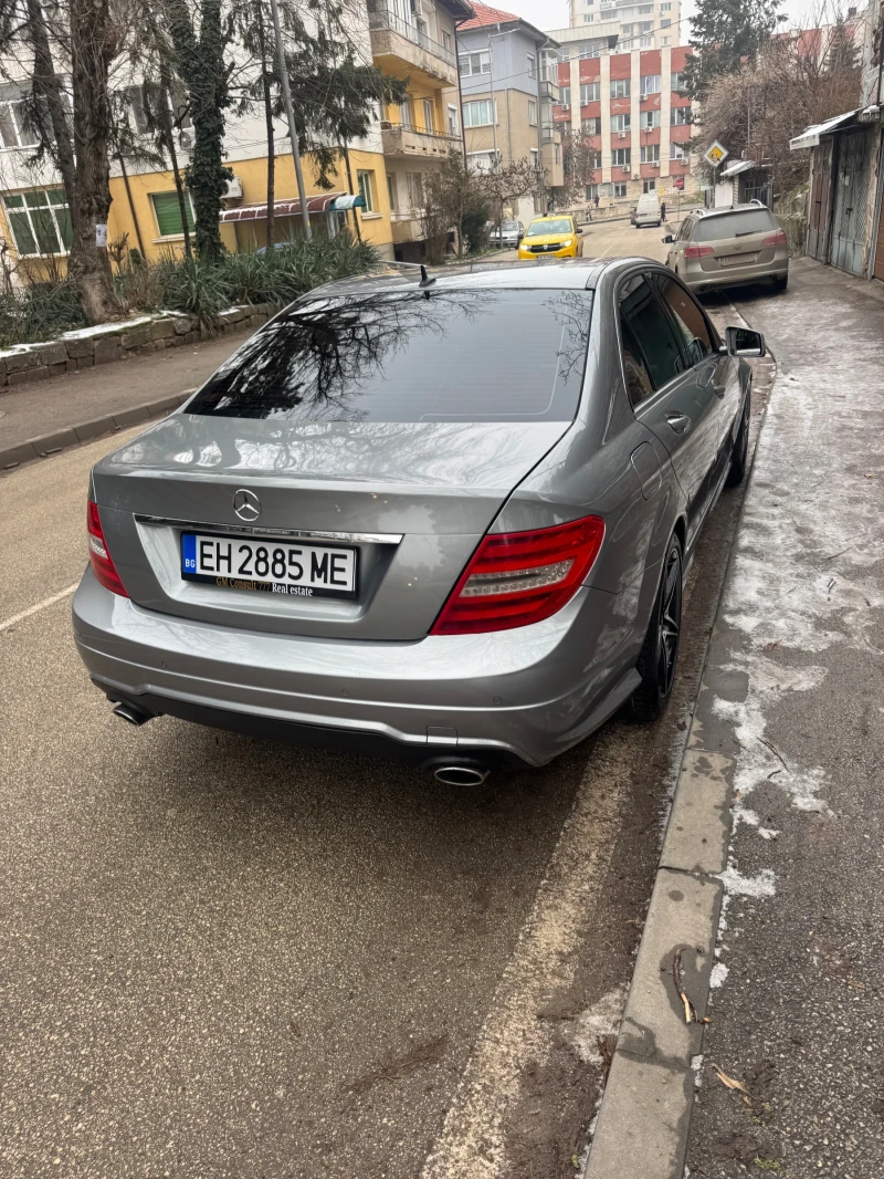 Mercedes-Benz C 350 Amg 4 matic, снимка 3 - Автомобили и джипове - 53202202