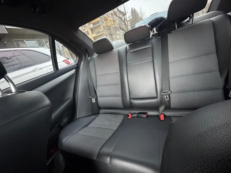 Mercedes-Benz C 350 Amg 4 matic, снимка 6 - Автомобили и джипове - 53202202