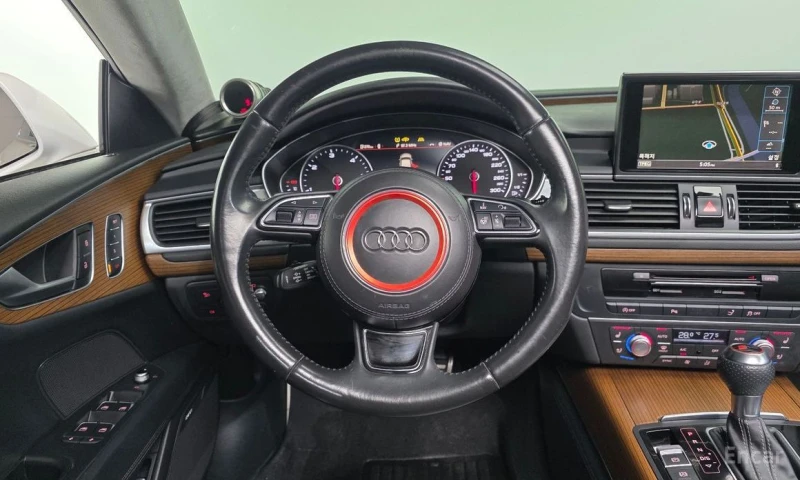 Audi A7, снимка 13 - Автомобили и джипове - 53205611