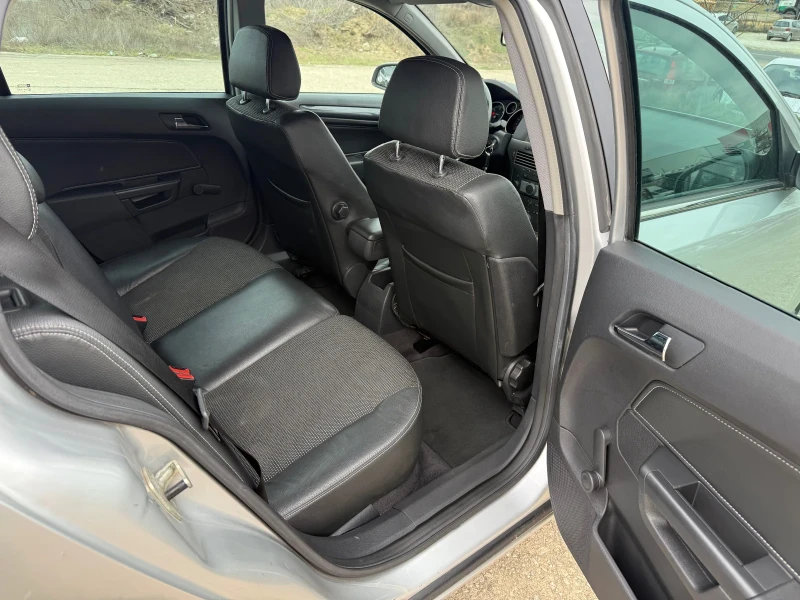 Opel Astra 1.9cdti 150кс 210000км, снимка 9 - Автомобили и джипове - 53434079