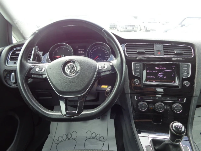 VW Golf 1.6 TDI HIGH LINE, снимка 13 - Автомобили и джипове - 46796721