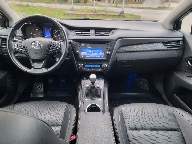 Toyota Avensis D4D 2.0, снимка 12 - Автомобили и джипове - 53762083