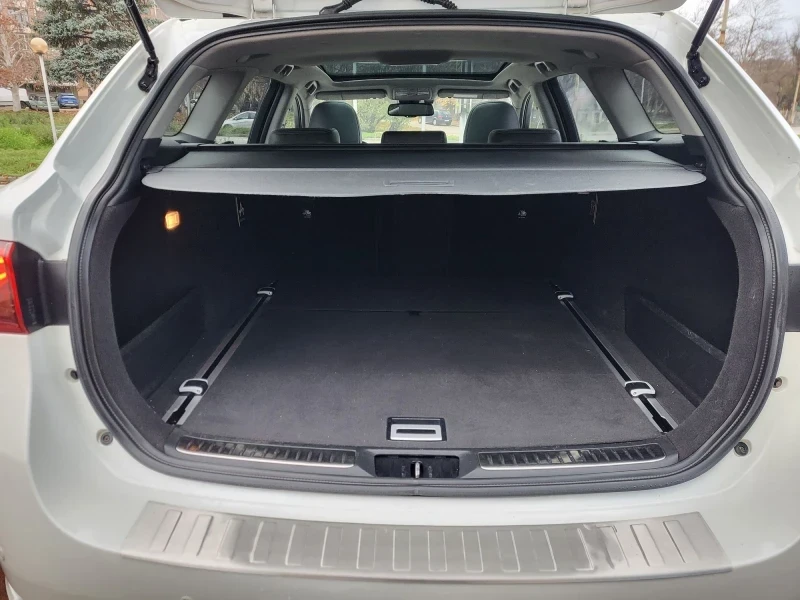 Toyota Avensis D4D 2.0, снимка 14 - Автомобили и джипове - 53762083