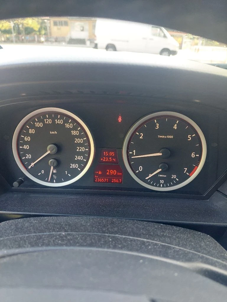 BMW 523 523i , снимка 2 - Автомобили и джипове - 53845135
