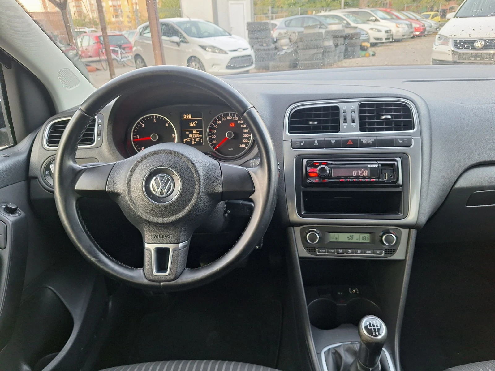 VW Polo 1.6 TDI - изображение 10