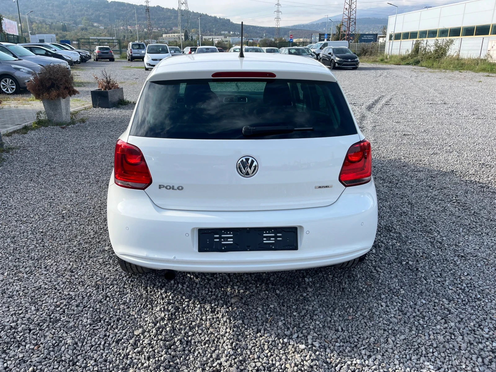 VW Polo 1.6i-82k.c. GPL /КЛИМАТРОНИК/ - изображение 5