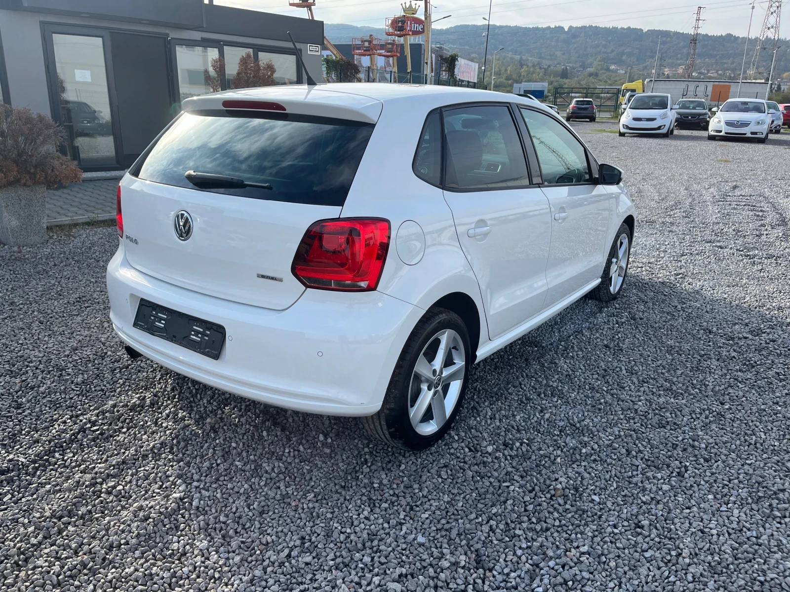 VW Polo 1.6i-82k.c. GPL /КЛИМАТРОНИК/ - изображение 6