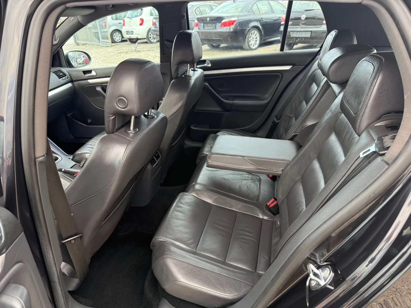 VW Golf R32-250PS-4X4-DSG | Mobile.bg — изображение 12