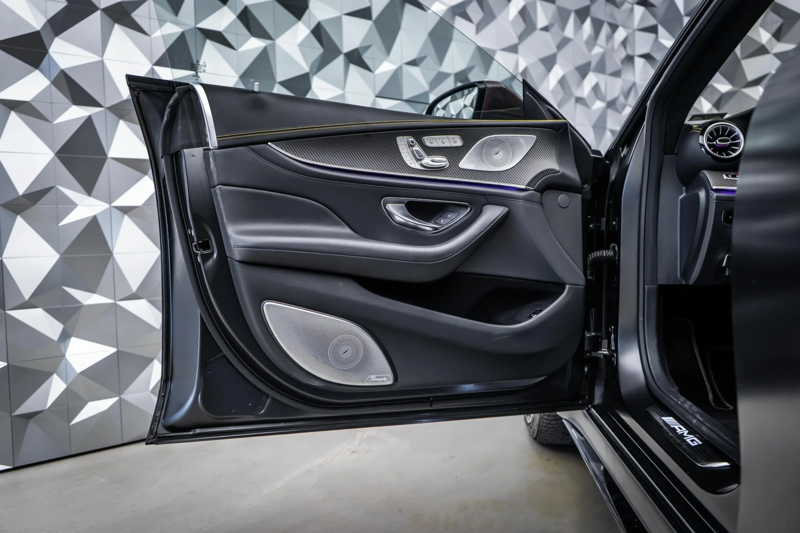 Mercedes-Benz AMG GT 63s Edition 1 4M+ Carbon* Burmester* ЛИЗИНГ - изображение 7