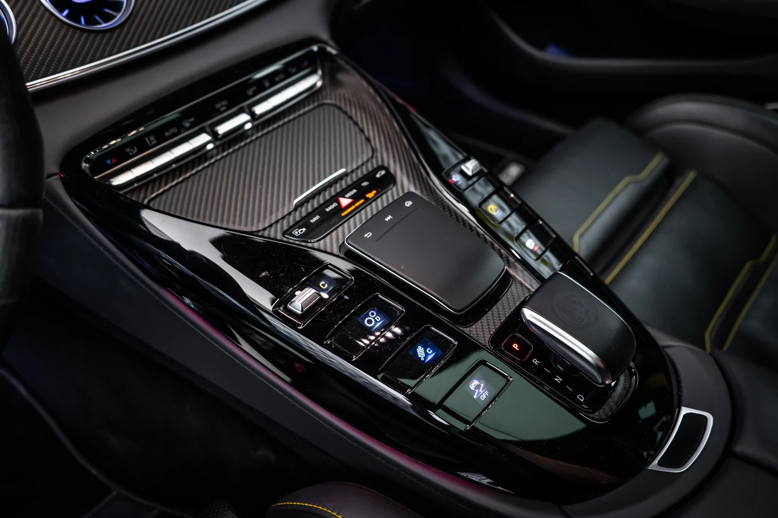 Mercedes-Benz AMG GT 63s Edition 1 4M+ Carbon* Burmester* ЛИЗИНГ - изображение 9