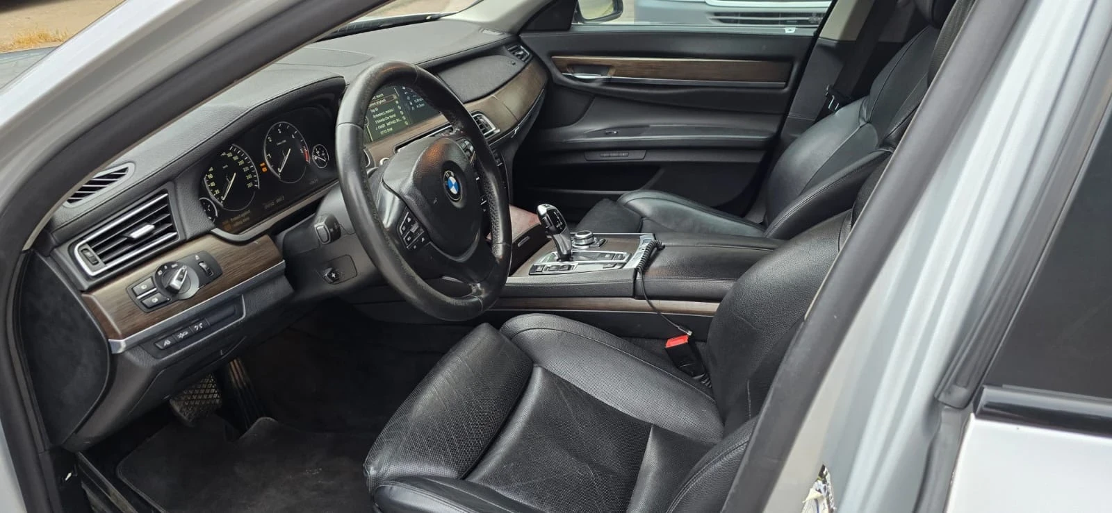 BMW 740 D/ ТОП /ФУЛ ЕКСТРИ - изображение 7