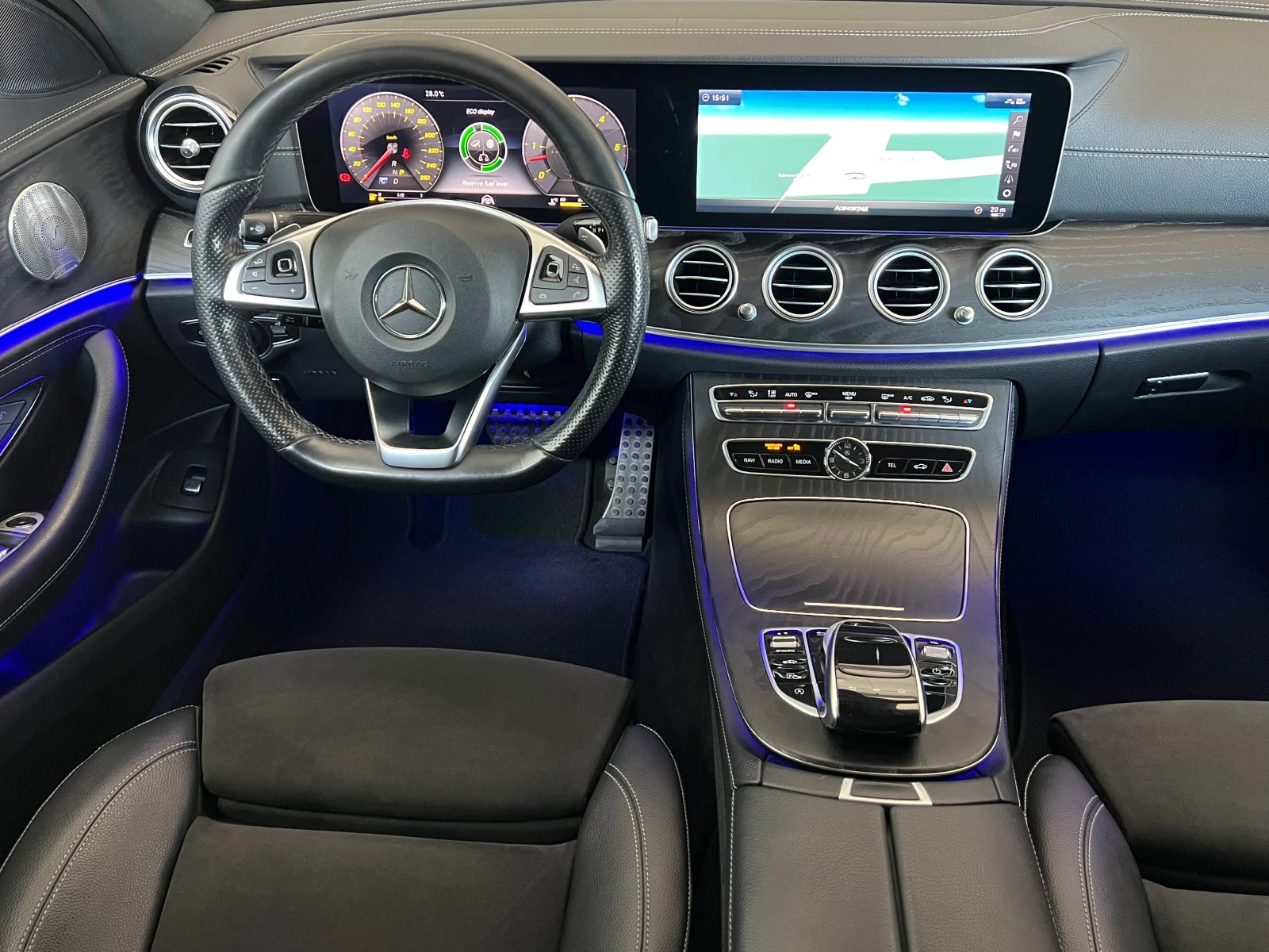 Mercedes-Benz E 350 d, 4-MAT, AMG, PANO, DIST, NIGHT, CAM-360, MULTIBE - изображение 9