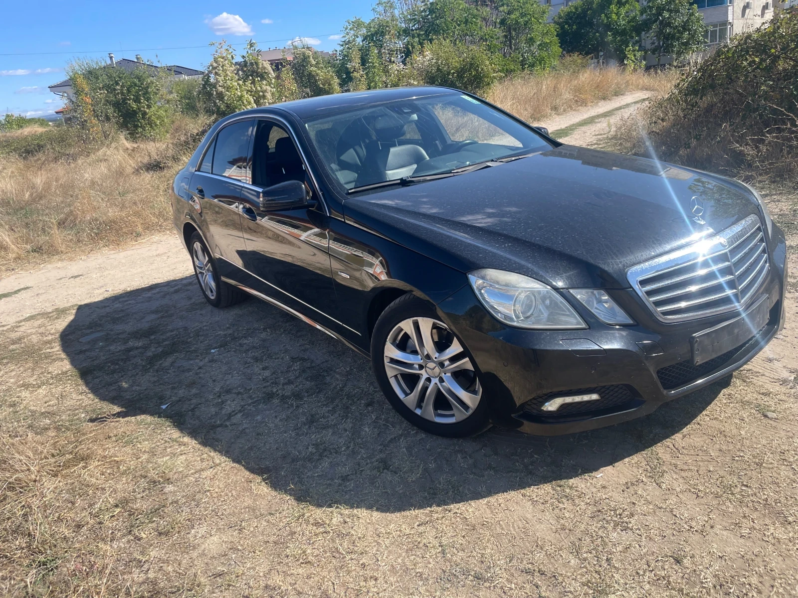 Mercedes-Benz E 220  - изображение 2