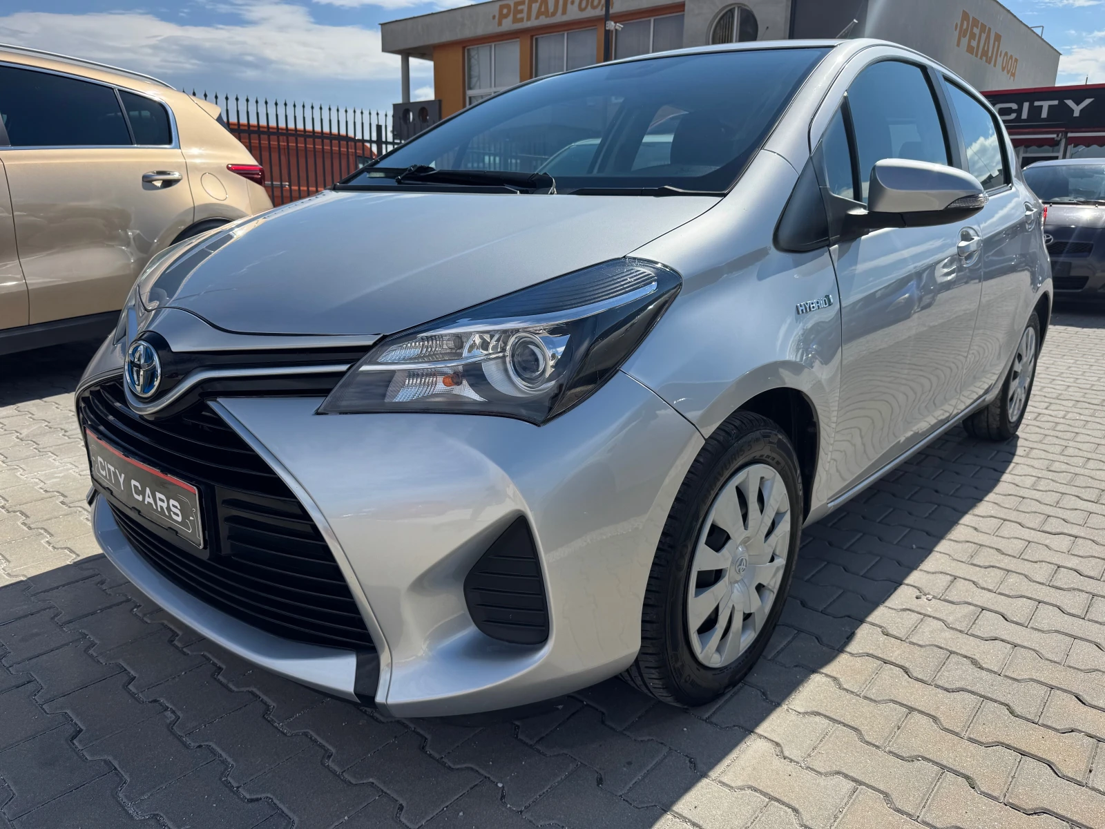 Toyota Yaris 1.5i-HIBRID-AVTOMAT- - изображение 3