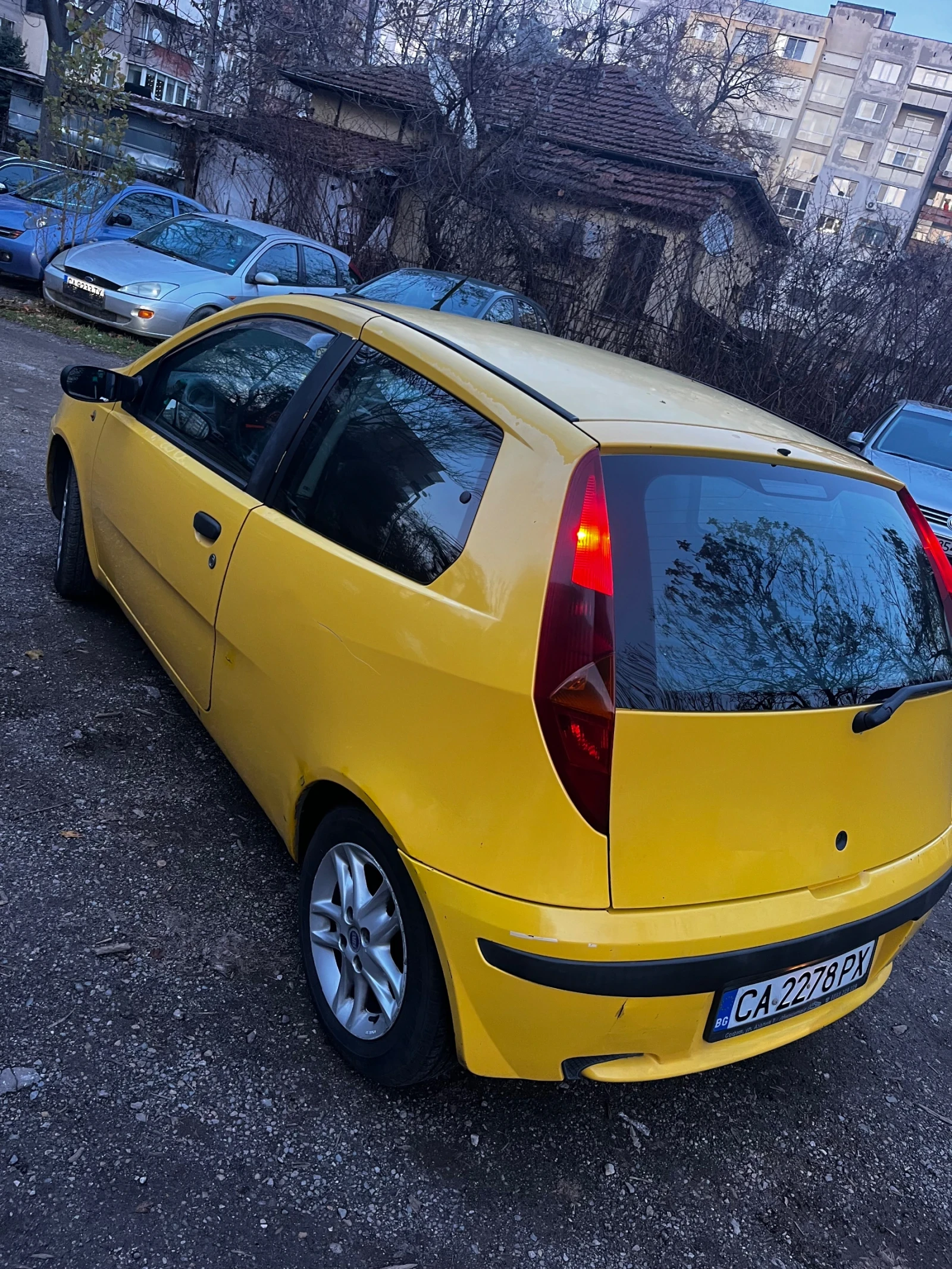 Fiat Punto 1.2 16v Клима - изображение 2