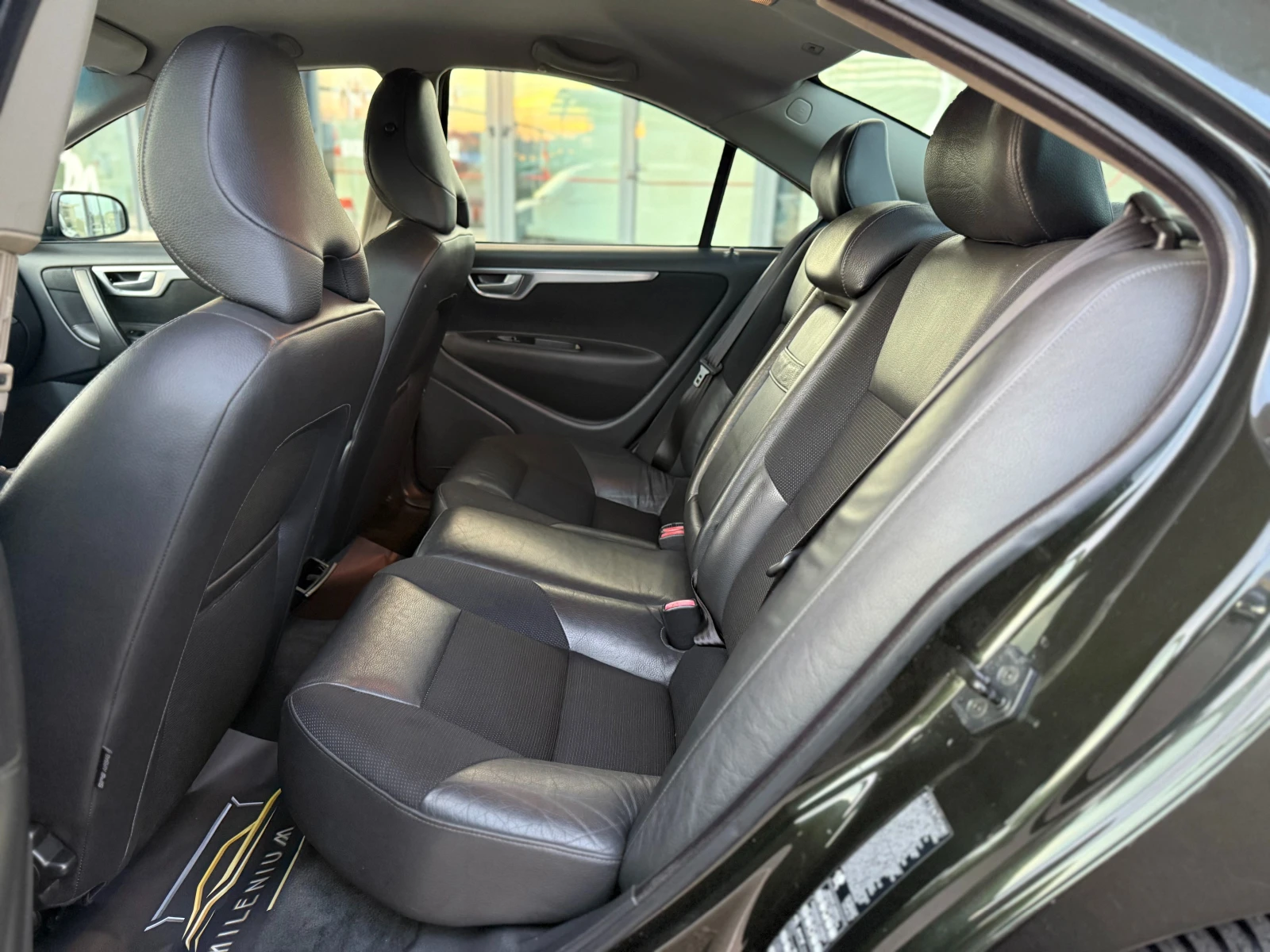 Volvo S60 2.4i 140�.�. ����/������� | Mobile.bg � ����������� 8