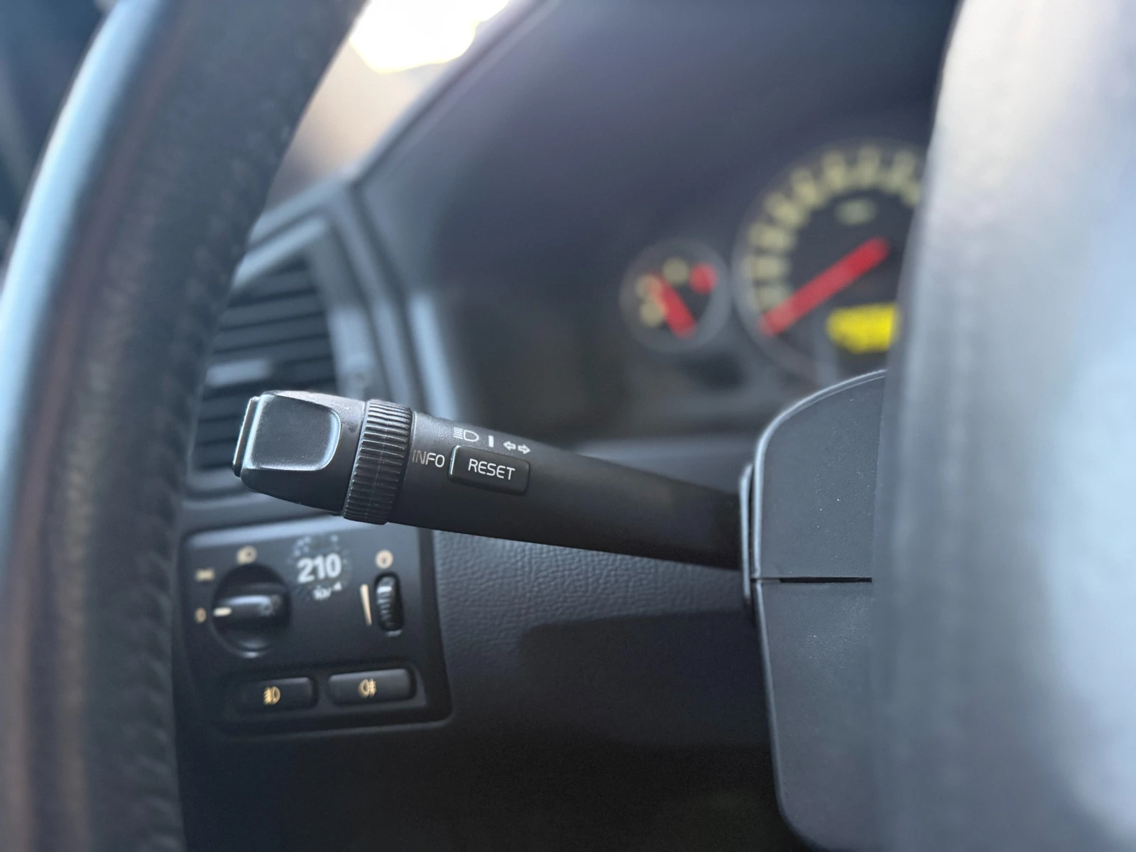 Volvo S60 2.4i 140�.�. ����/������� | Mobile.bg � ����������� 17