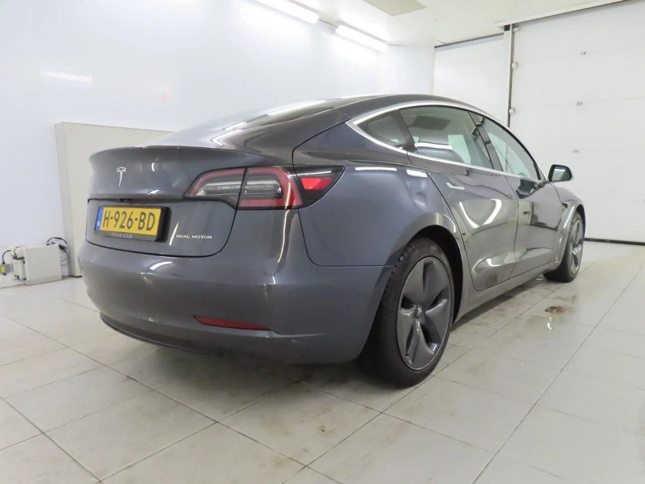 Tesla Model 3  4�4 ���������� �������� | Mobile.bg � ����������� 11