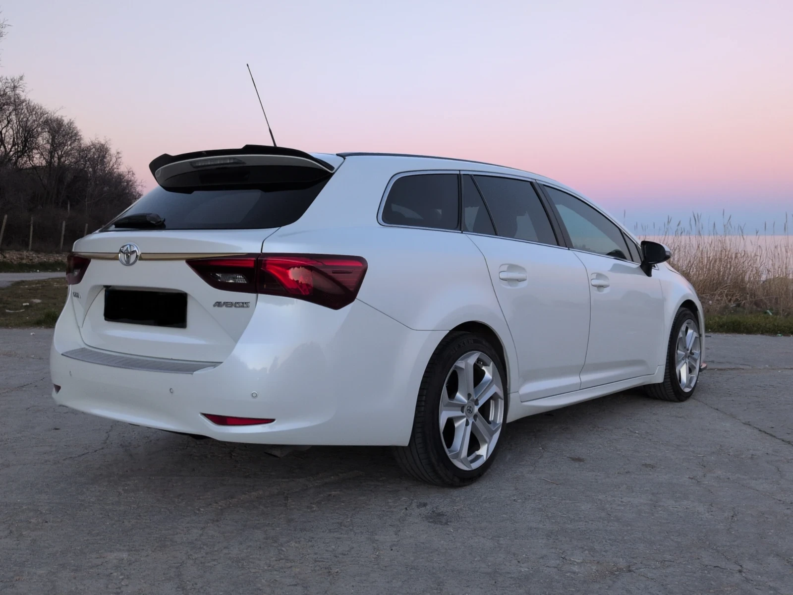 Toyota Avensis D4D 2.0, снимка 8 - Автомобили и джипове - 53762083