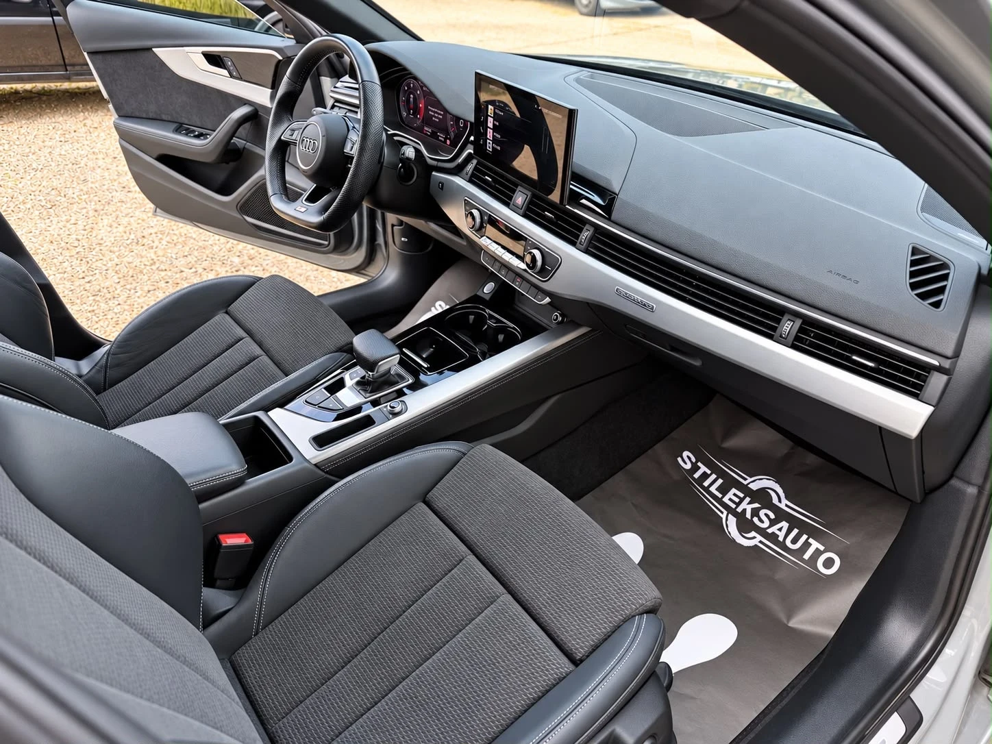 Audi A4 3.0TDI-S-Line, снимка 17 - Автомобили и джипове - 54702555