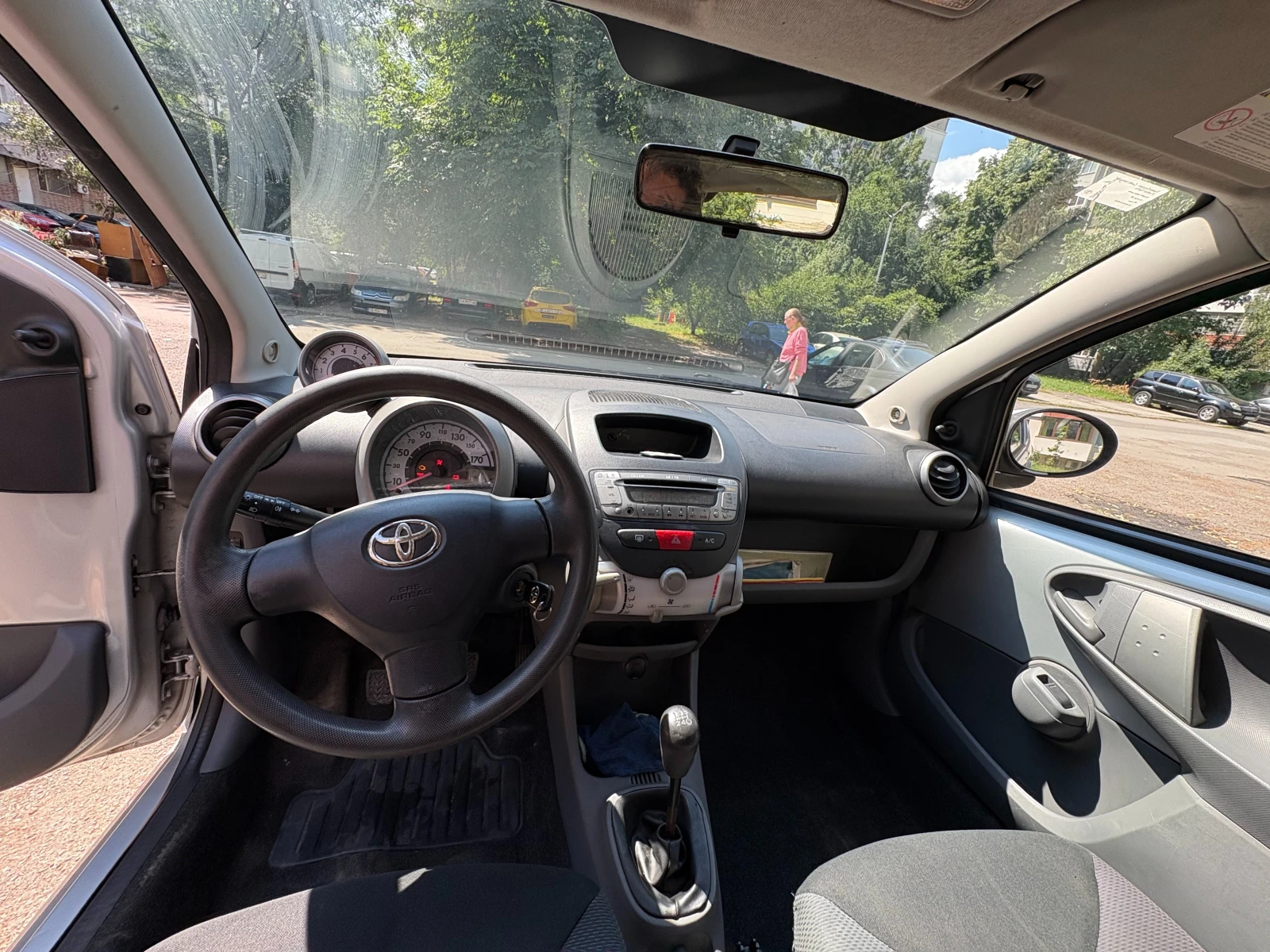 Toyota Aygo 1.0 , снимка 14 - Автомобили и джипове - 55220795