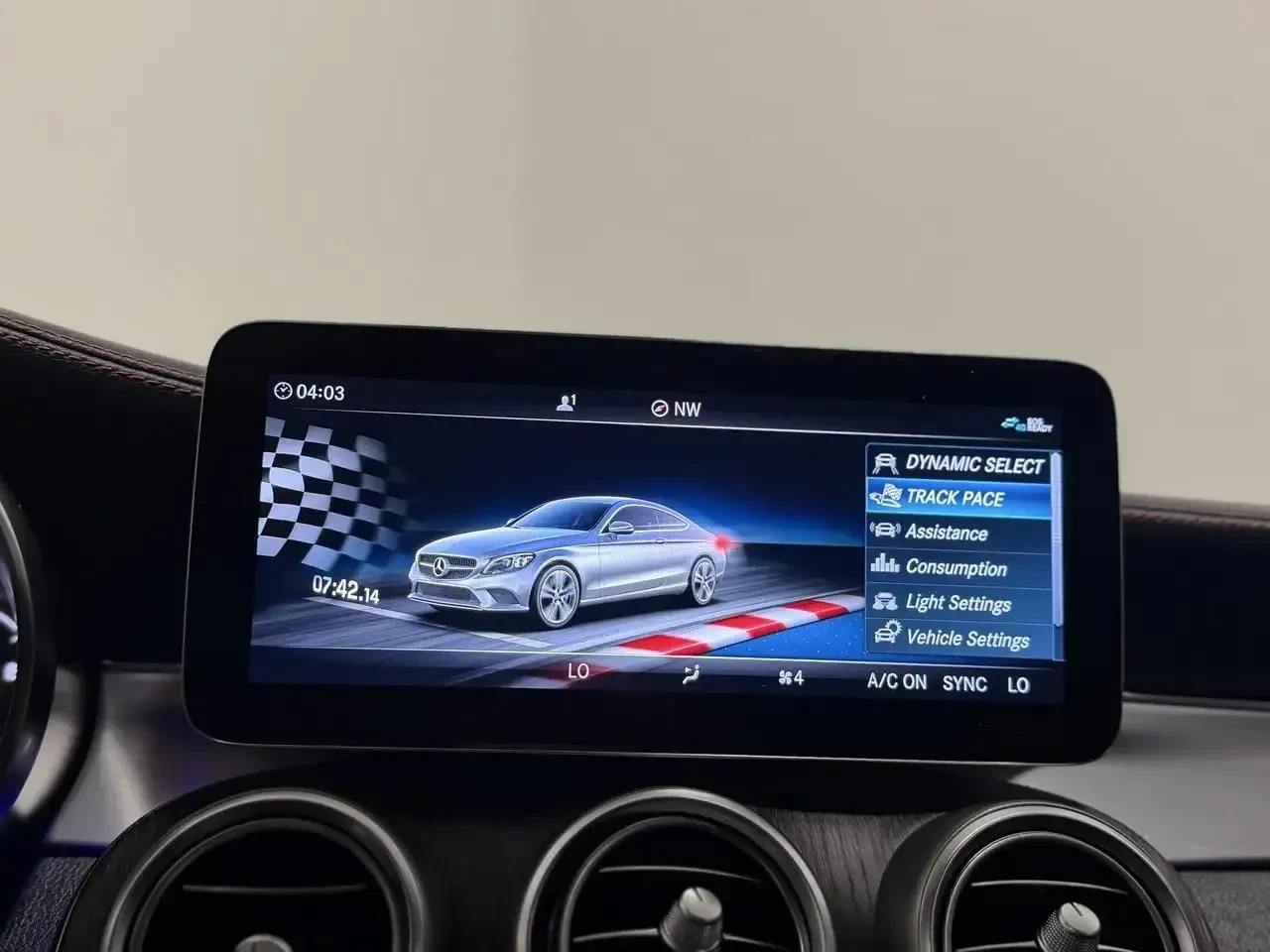 Mercedes-Benz C 43 AMG PANO| ЗВЕЗДЕН ТАВАН| NIGHT PKG| BURMESTER| 360 CAM, снимка 16 - Автомобили и джипове - 55404567