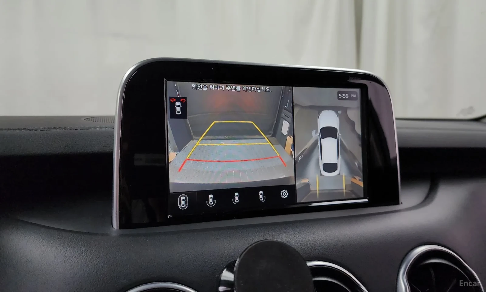 Kia Stinger 2.2d\Фулл Екстри\Въздушно окачване, снимка 15 - Автомобили и джипове - 55583474