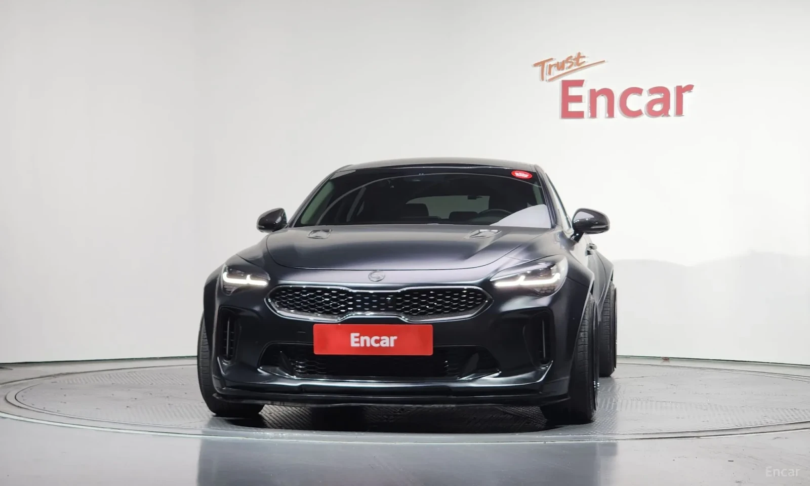 Kia Stinger 2.2d\Фулл Екстри\Въздушно окачване, снимка 3 - Автомобили и джипове - 55583474