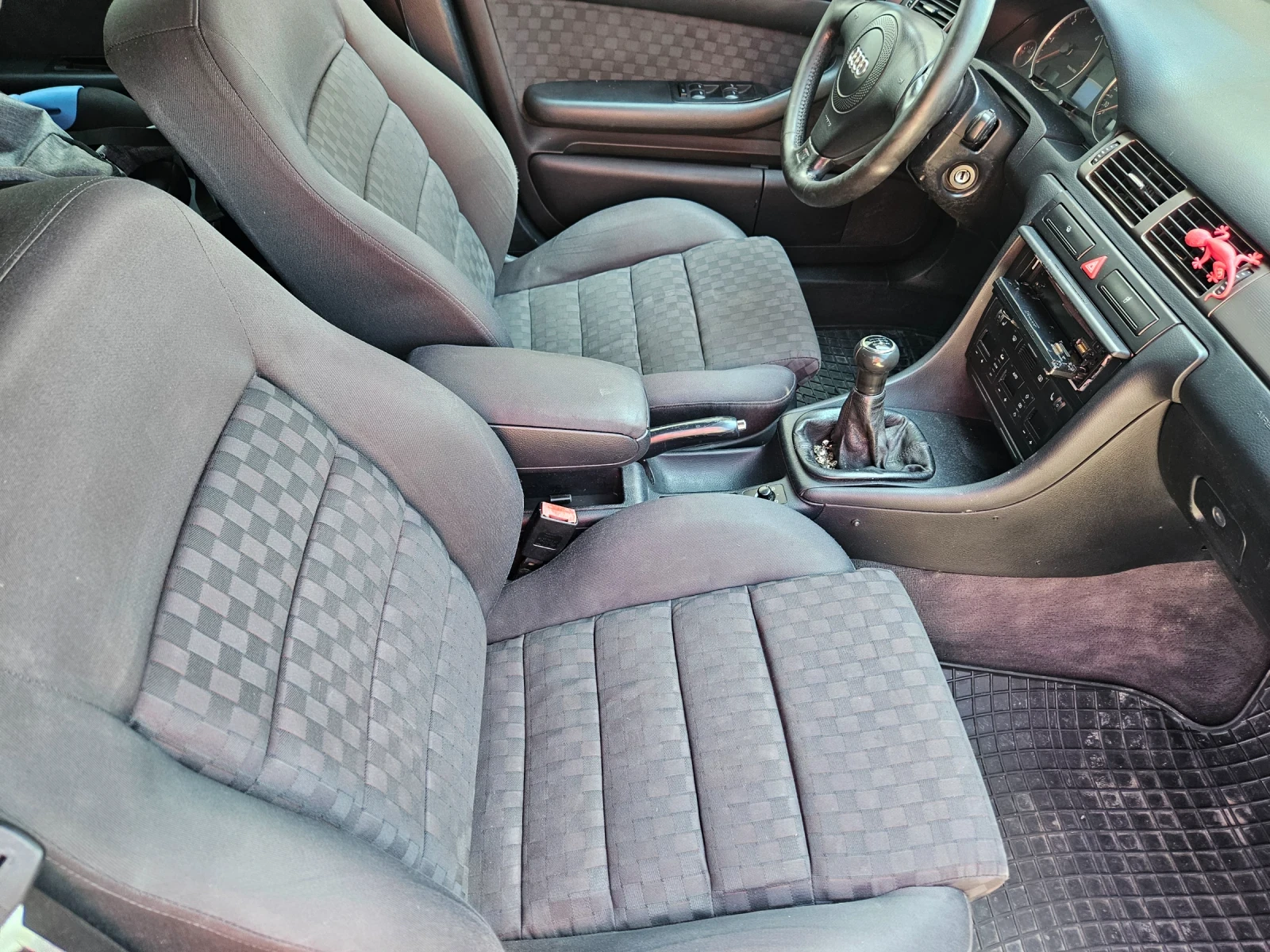 Audi A6 1.9TDI 4X4, снимка 9 - Автомобили и джипове - 55602384