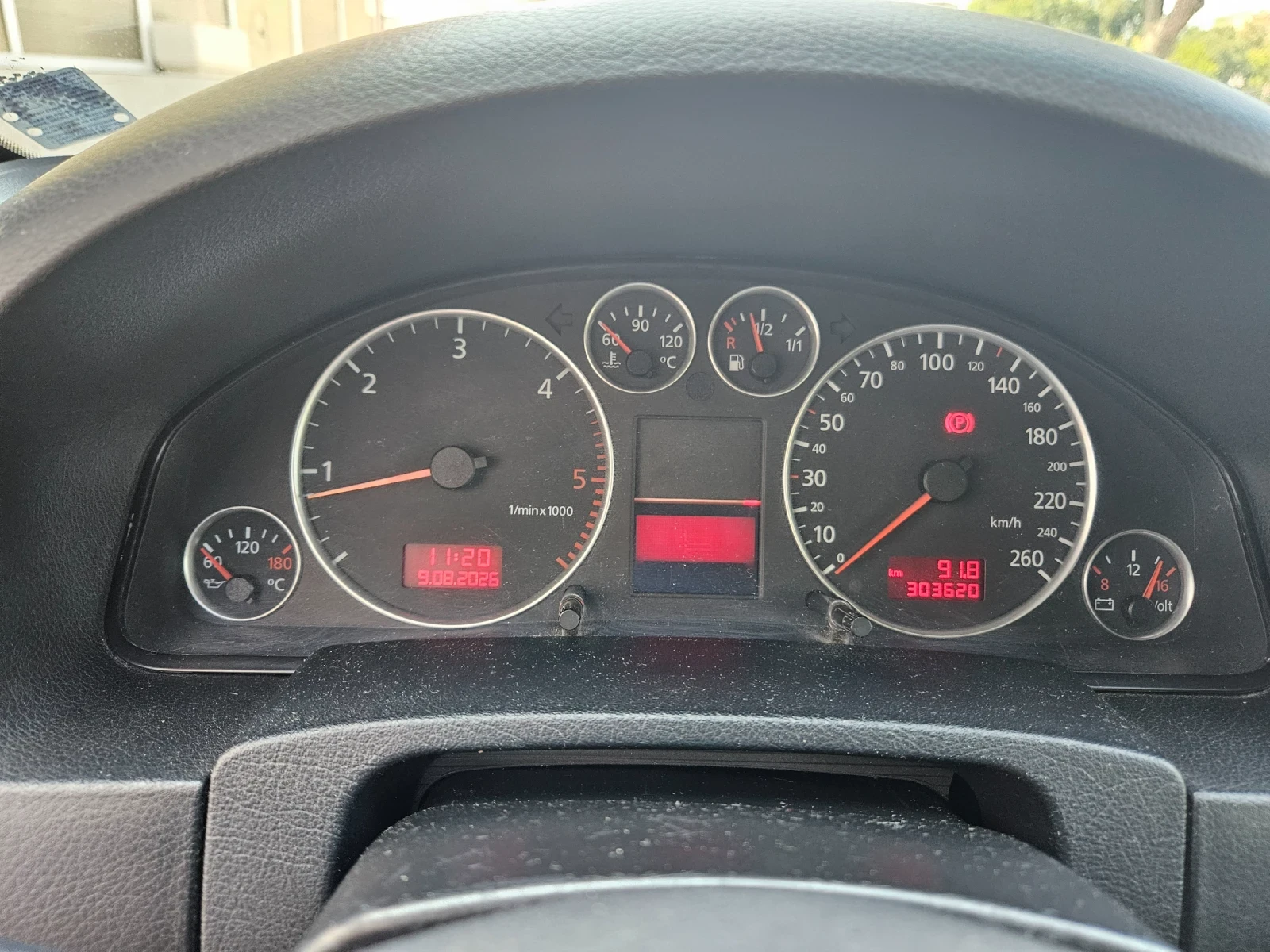 Audi A6 1.9TDI 4X4, снимка 13 - Автомобили и джипове - 55602384