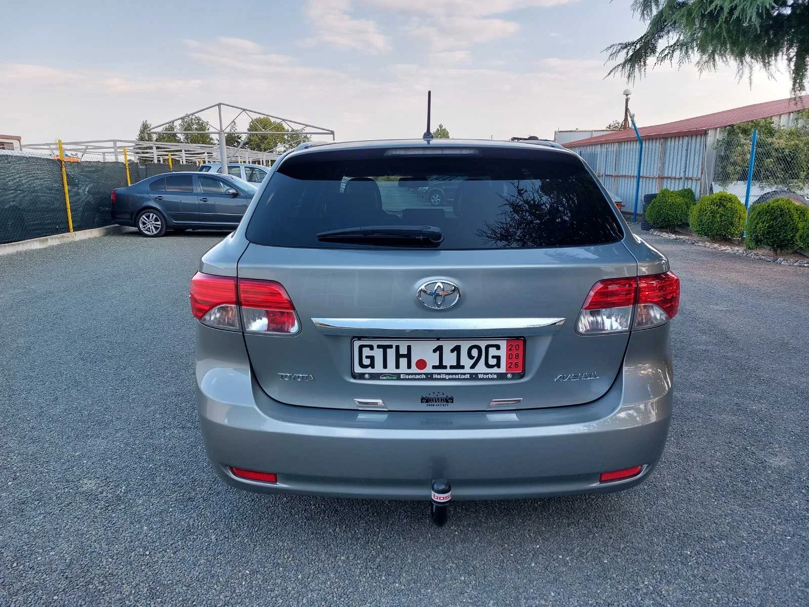 Toyota Avensis 2.0, 6ск, вер.м-р, снимка 5 - Автомобили и джипове - 55657190