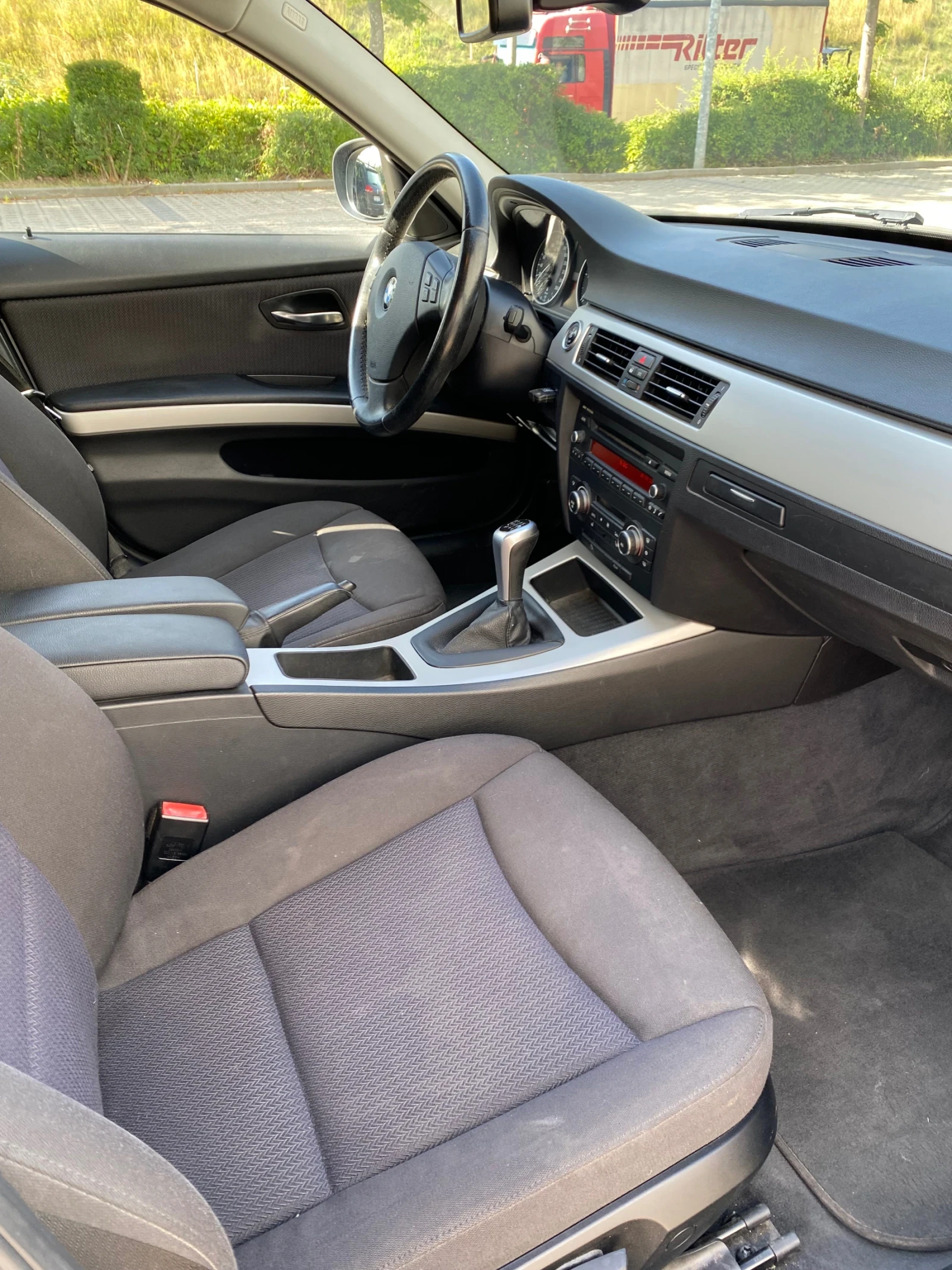 BMW 320, снимка 8 - Автомобили и джипове - 55753939