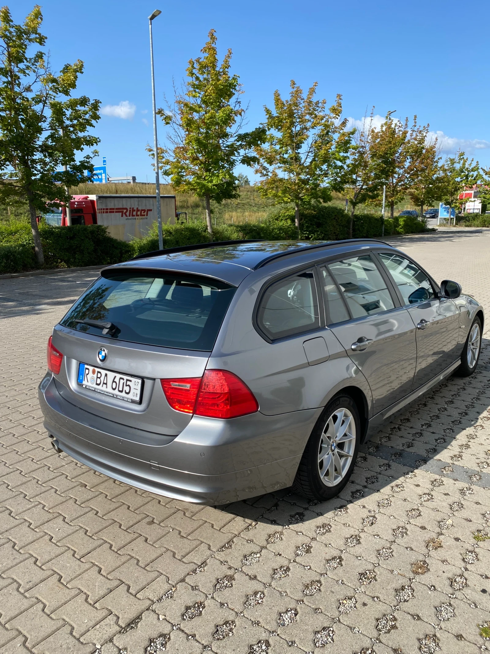 BMW 320, снимка 4 - Автомобили и джипове - 55753939