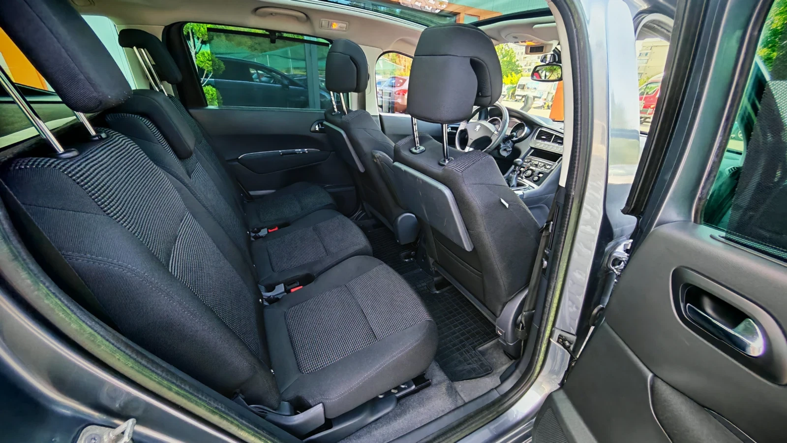 Peugeot 5008 1.6hdi EXCLUSIV, снимка 9 - Автомобили и джипове - 55824111