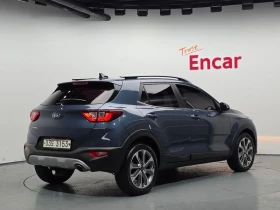 Kia Stonic 1.4| ОБДУХВАНЕ| ПОДГРЕВ НА ВОЛАНА| КАМЕРА| ШИБЕДАХ, снимка 2