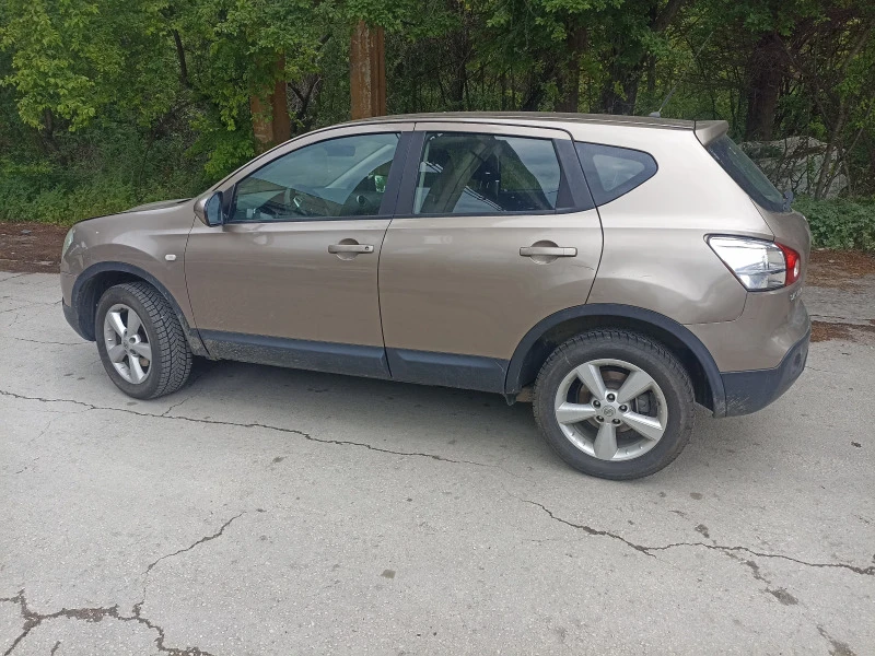 Nissan Qashqai 1, 5 DCI, снимка 6 - Автомобили и джипове - 40869155